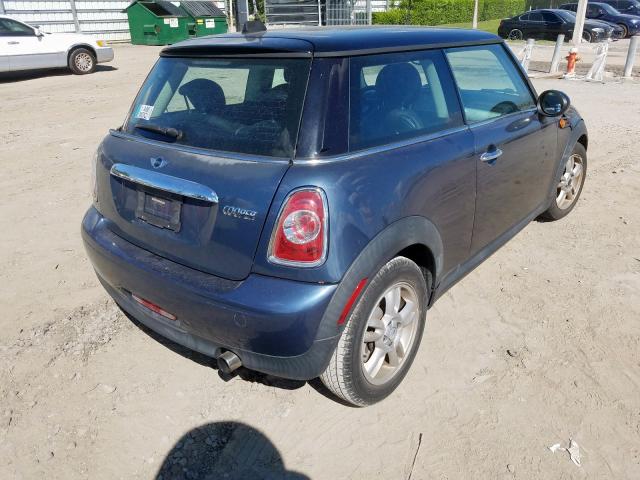 WMWSU3C51BT253414 - 2011 MINI COOPER BLUE photo 4