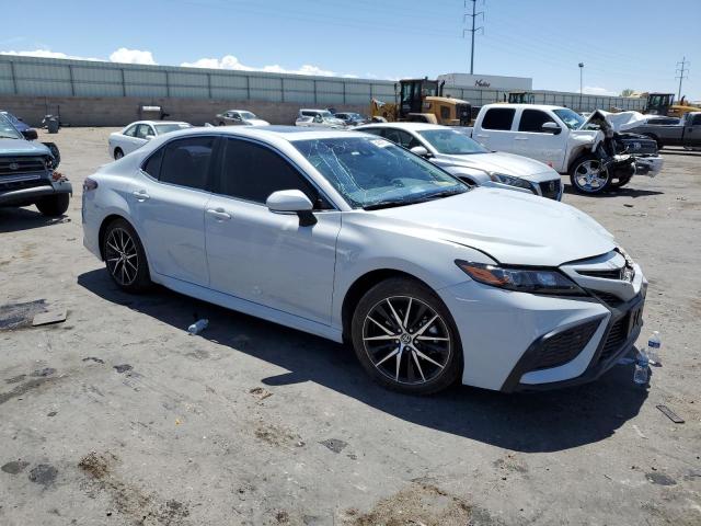 4T1T11AK1PU137012 - 2023 TOYOTA CAMRY SE NIGHT SHADE WHITE photo 4