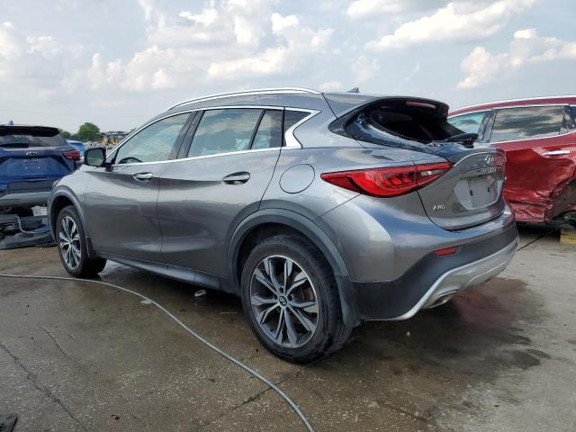 SJKCH5CR9HA023485 - 2017 INFINITI QX30 BASE SILVER photo 2