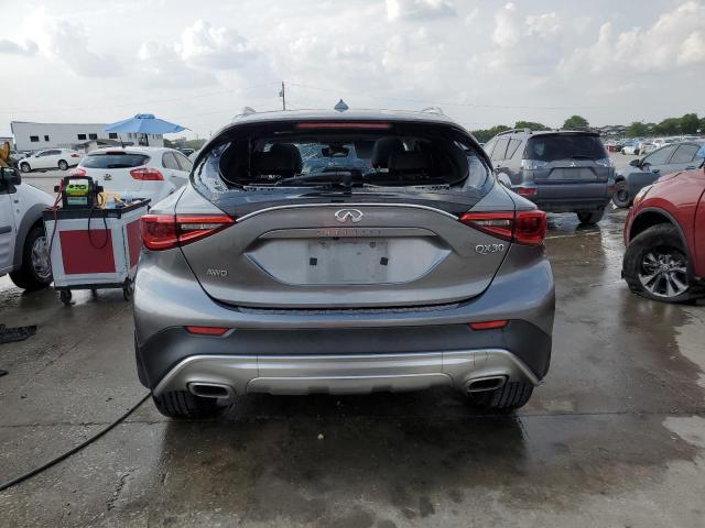 SJKCH5CR9HA023485 - 2017 INFINITI QX30 BASE SILVER photo 6