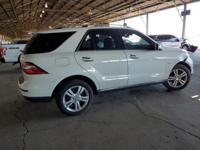4JGDA5HB6CA087110 - 2012 MERCEDES-BENZ ML 350 4MATIC WHITE photo 3