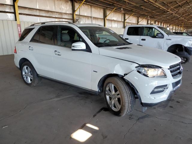 4JGDA5HB6CA087110 - 2012 MERCEDES-BENZ ML 350 4MATIC WHITE photo 4