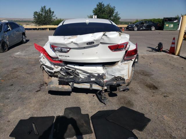 5XXGT4L36JG272278 - 2018 KIA OPTIMA LX WHITE photo 6