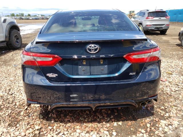 4T1B11HK6JU595363 - 2018 TOYOTA CAMRY L BLUE photo 2