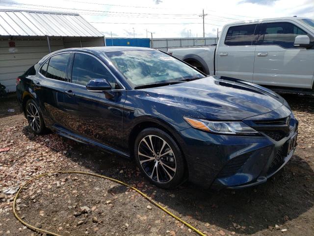 4T1B11HK6JU595363 - 2018 TOYOTA CAMRY L BLUE photo 4