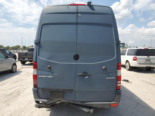 WD3PE7CD5JP647293 - 2018 MERCEDES-BENZ SPRINTER 2500 Blau Foto 6