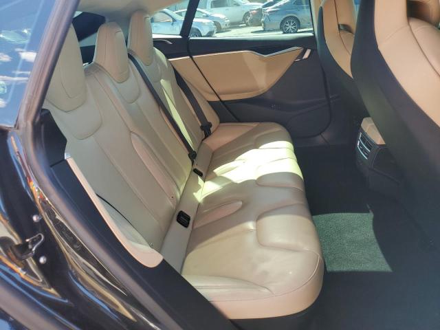 5YJSA1E16HF189070 - 2017 TESLA MODEL S შავი ფოტო 10