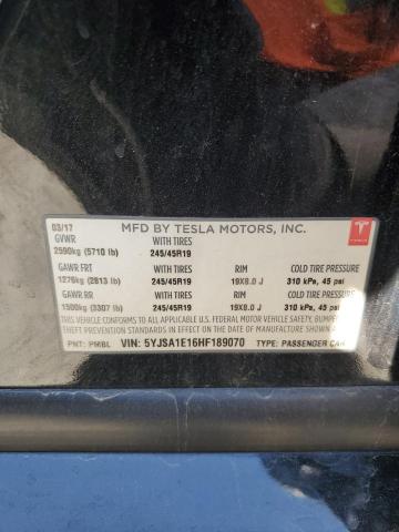 5YJSA1E16HF189070 - 2017 TESLA MODEL S შავი ფოტო 13