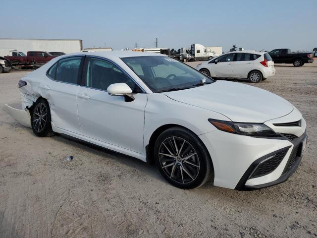4T1G11AK2PU817938 - 2023 TOYOTA CAMRY SE NIGHT SHADE WHITE photo 4