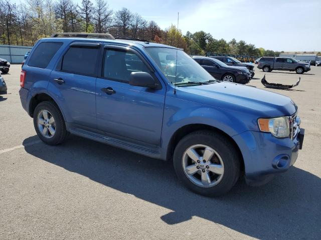 1FMCU03G59KC04770 - 2009 FORD ESCAPE XLT BLUE photo 4