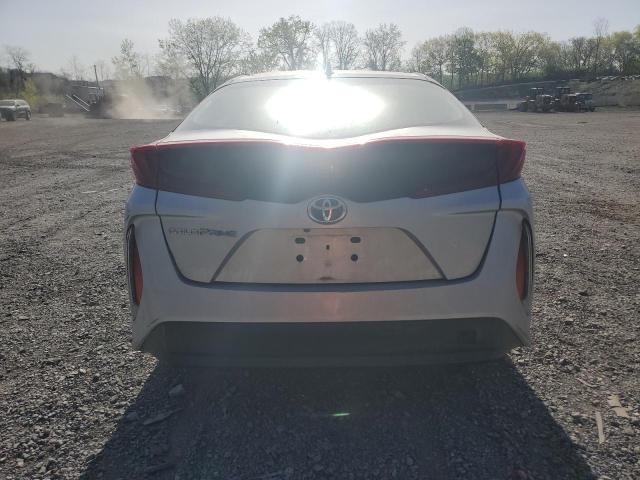 JTDKARFP3J3088721 - 2018 TOYOTA PRIUS PRIM 银色 照片 6