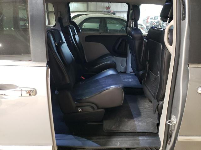 2C4RC1CG7ER461917 - 2014 CHRYSLER TOWN & COU TOURING L GRAY photo 10