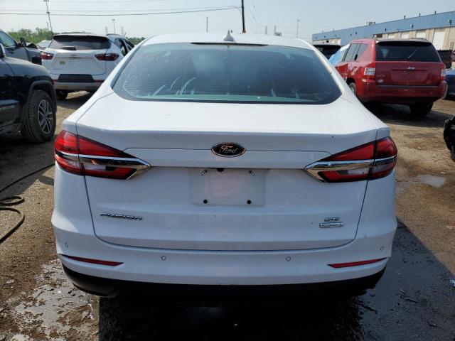 3FA6P0HD9KR136469 - 2019 FORD FUSION SE WHITE photo 6