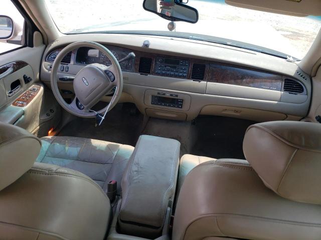 1LNHM81W91Y612396 - 2001 LINCOLN TOWN CAR EXECUTIVE BEIGE photo 8