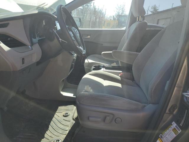 5TDJZ3DC2KS212396 - 2019 TOYOTA SIENNA LE ნაცრისფერი ფოტო 7