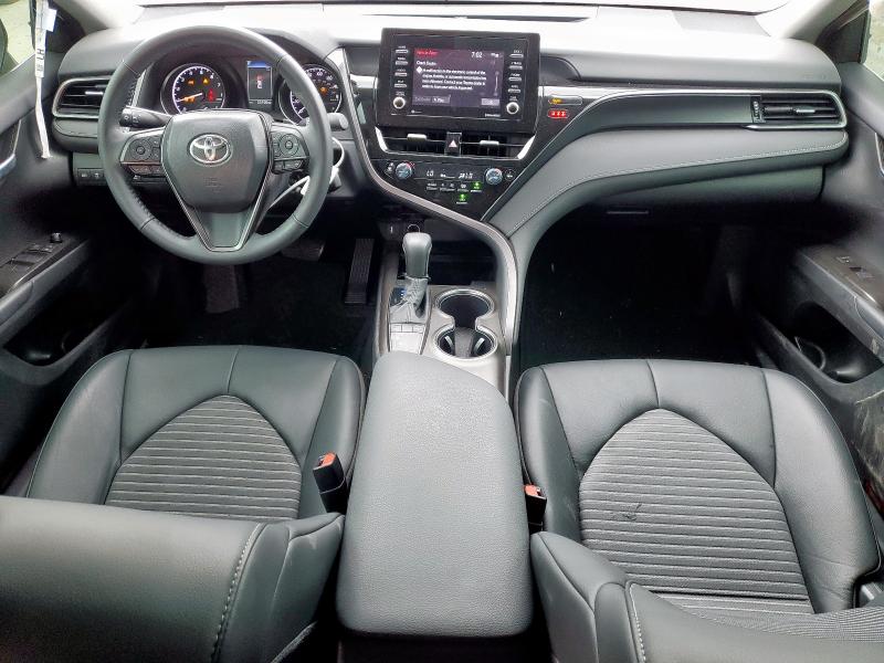 4T1G11AK5RU892619 - 2024 TOYOTA CAMRY SE NIGHT SHADE WHITE photo 8