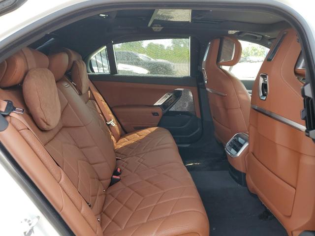 WBY53EJ07PCL83712 - 2023 BMW I7 XDRIVE60 WHITE photo 10