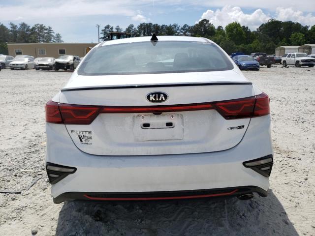 3KPF34AD8ME361810 - 2021 KIA FORTE GT LINE WHITE photo 6