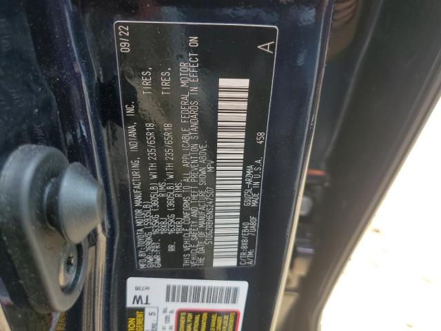 5TDGZRBH6NS247507 - 2022 TOYOTA HIGHLANDER XLE BLUE photo 13