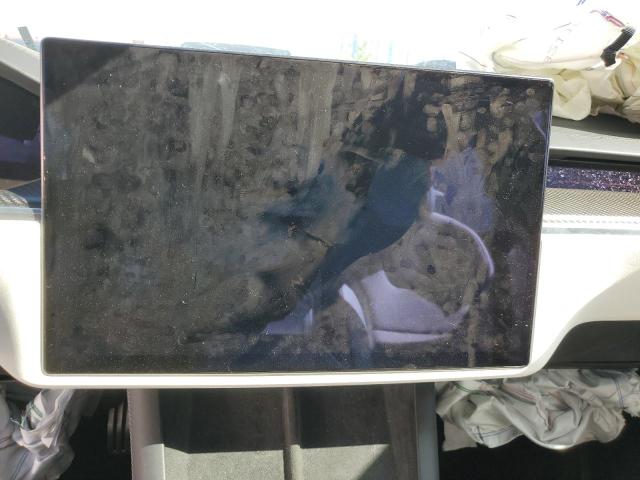 5YJSA1E63NF460643 - 2022 TESLA MODEL S WHITE photo 9