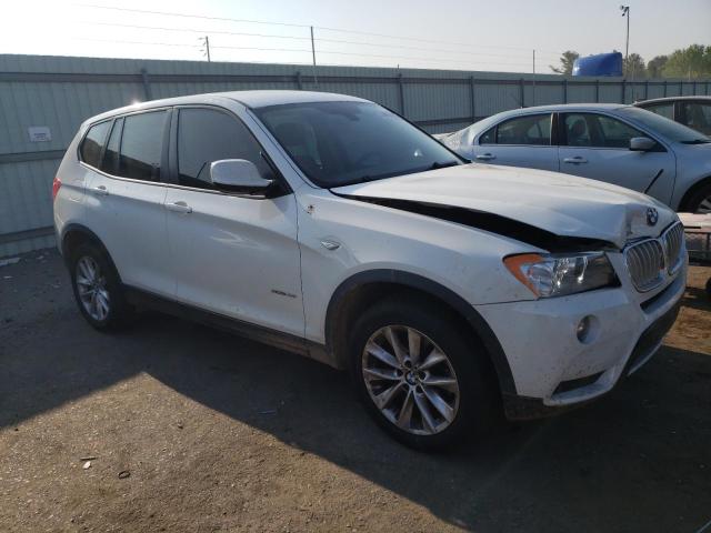 5UXWX9C58E0D19611 - 2014 BMW X3 XDRIVE28I WHITE photo 4