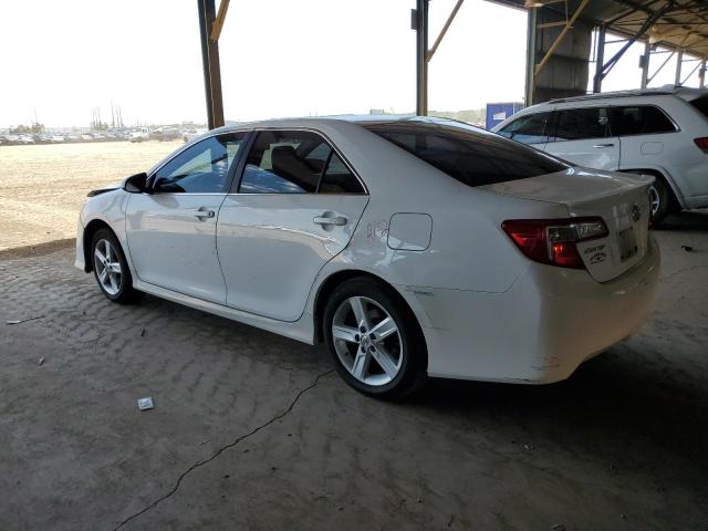 4T1BF1FK6DU244557 - 2013 TOYOTA CAMRY L WHITE photo 2