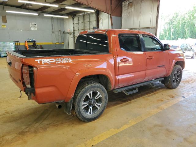3TMCZ5AN6JM181520 - 2018 TOYOTA TACOMA DOUBLE CAB 橙色 照片 3