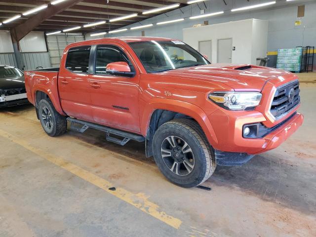 3TMCZ5AN6JM181520 - 2018 TOYOTA TACOMA DOUBLE CAB 橙色 照片 4