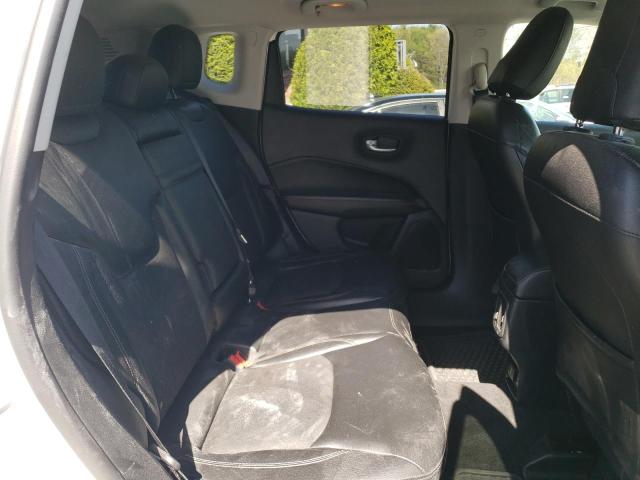 3C4NJDBB9JT246350 - 2018 JEEP COMPASS LATITUDE 白色 照片 11