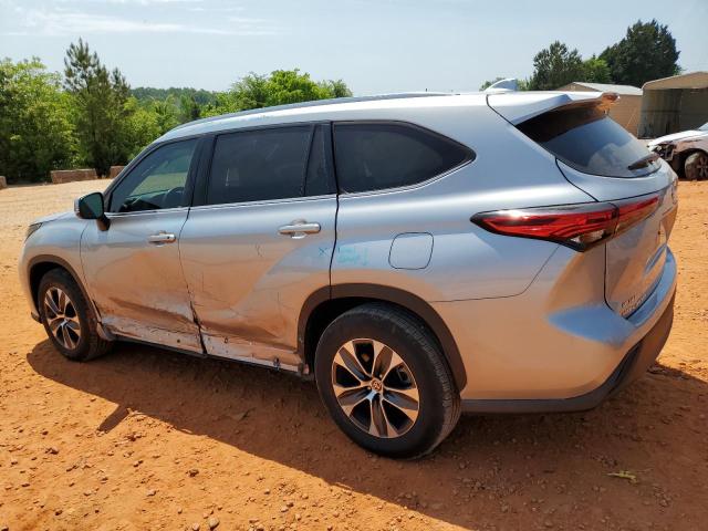 5TDGZRAH6LS501683 - 2020 TOYOTA HIGHLANDER XLE SILVER photo 2