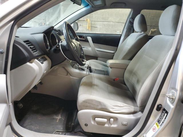 5TDBK3EH9CS114616 - 2012 TOYOTA HIGHLANDER BASE Серый фото 7
