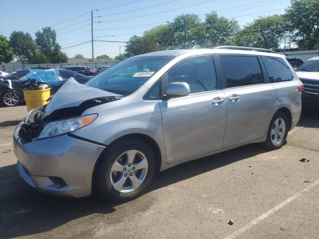 5TDKZ3DC7HS834490 - 2017 TOYOTA SIENNA LE SILVER photo 1