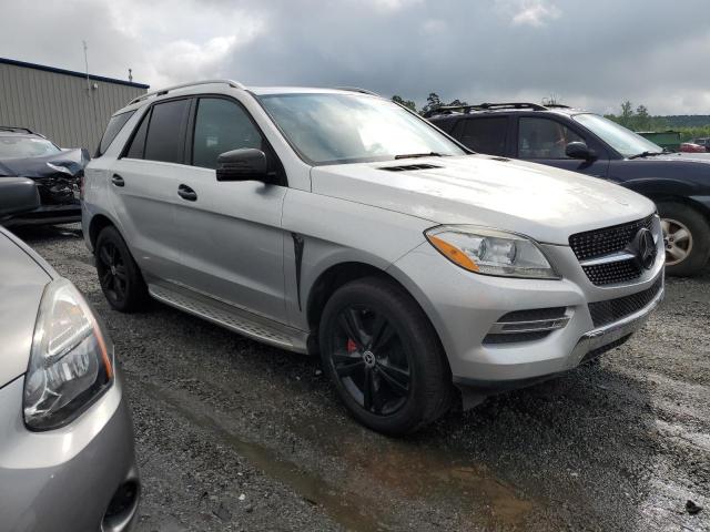4JGDA5HB5DA199303 - 2013 MERCEDES-BENZ ML 350 4MATIC SILVER photo 4