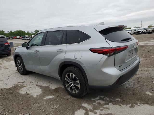 5TDHZRBH8MS535368 - 2021 TOYOTA HIGHLANDER XLE GRAY photo 2