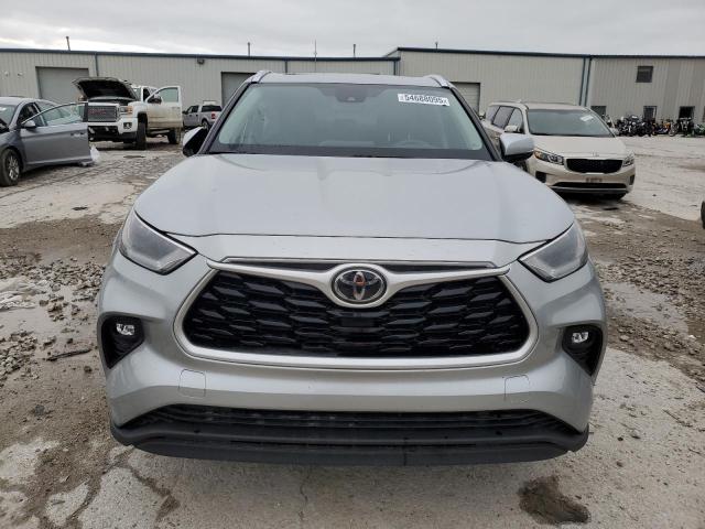 5TDHZRBH8MS535368 - 2021 TOYOTA HIGHLANDER XLE GRAY photo 5