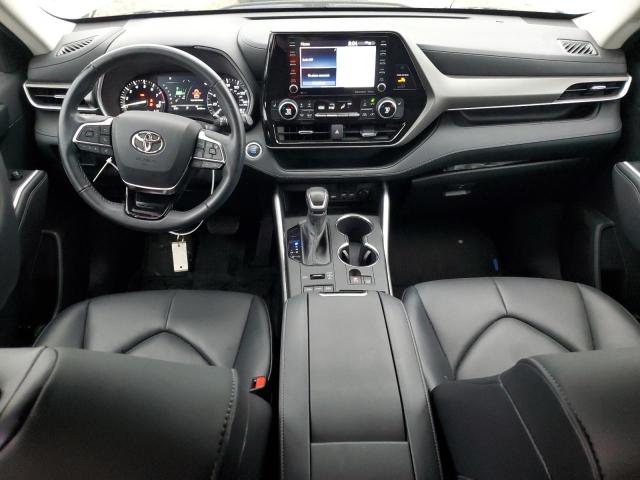 5TDHZRBH8MS535368 - 2021 TOYOTA HIGHLANDER XLE GRAY photo 8