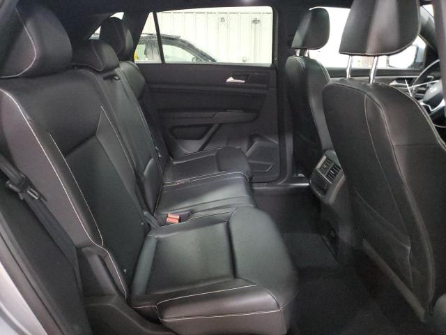 1V26C2CA6LC204465 - 2020 VOLKSWAGEN ATLAS CROS SE SILVER photo 11