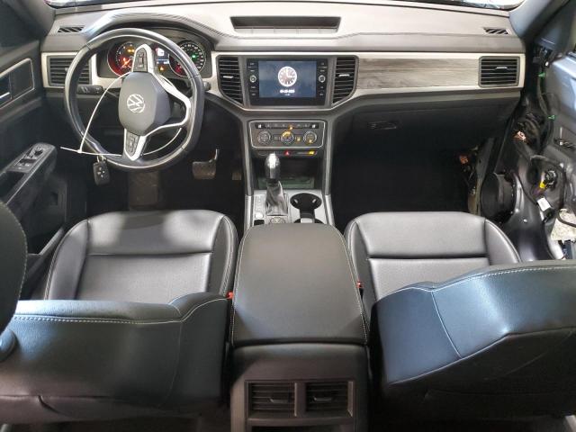 1V26C2CA6LC204465 - 2020 VOLKSWAGEN ATLAS CROS SE SILVER photo 8