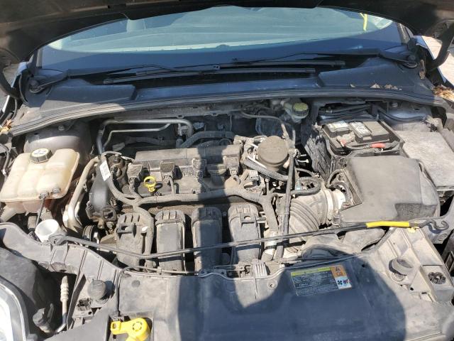 1FAHP3F21CL272137 - 2012 FORD FOCUS SE GRAY photo 11