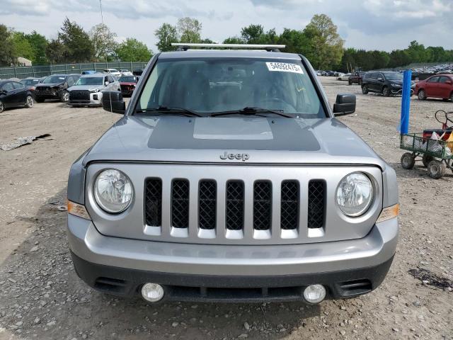 1C4NJPBA8HD166899 - 2017 JEEP PATRIOT SPORT SILVER photo 5