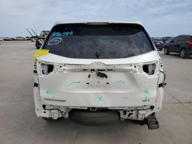 5TDKKRFH8GS505327 - 2016 TOYOTA HIGHLANDER XLE WHITE photo 6
