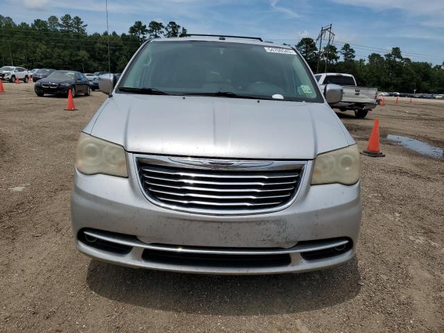 2A4RR6DG1BR697754 - 2011 CHRYSLER TOWN & COU LIMITED SILVER photo 5
