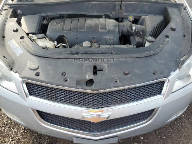 1GNKVGED5CJ289929 - 2012 CHEVROLET TRAVERSE LT GRAY photo 12