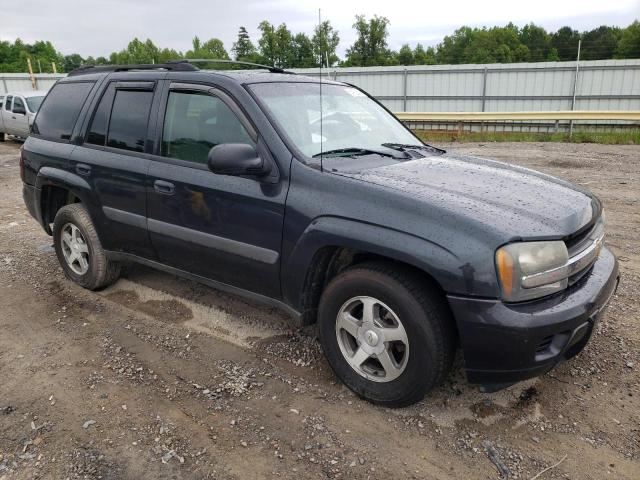 1GNDT13S852252318 - 2005 CHEVROLET TRAILBLAZE LS GRAY photo 4