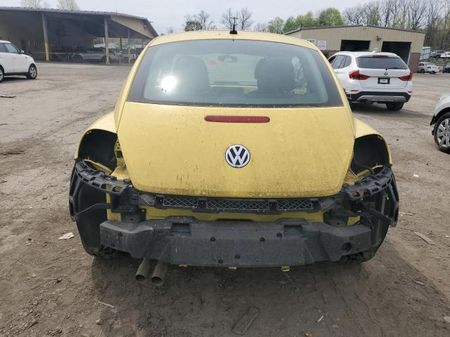 3VWJP7AT1DM691850 - 2013 VOLKSWAGEN BEETLE YELLOW photo 6