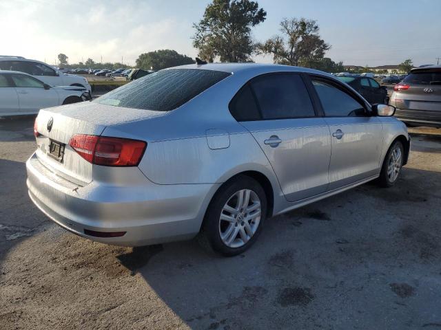 3VW2K7AJ3FM211800 - 2015 VOLKSWAGEN JETTA BASE 银色 照片 3