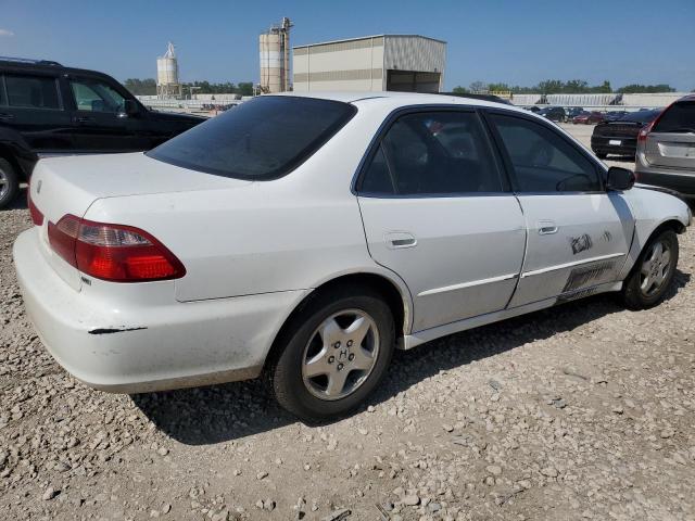 1HGCG1655WA040855 - 1998 HONDA ACCORD EX WHITE photo 3