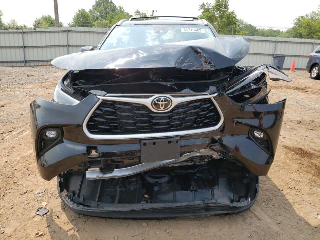 5TDGZRBH8NS255060 - 2022 TOYOTA HIGHLANDER XLE Negro foto 5