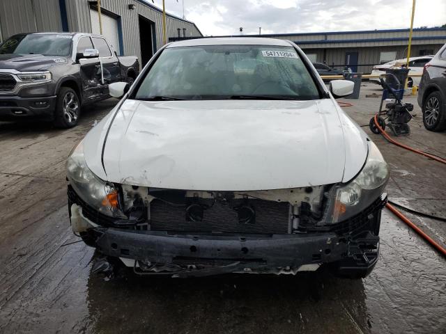 1HGCP2F67BA155630 - 2011 HONDA ACCORD SE WHITE photo 5