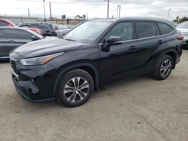 5TDGZRBH6NS228519 - 2022 TOYOTA HIGHLANDER XLE 黑色 照片 1